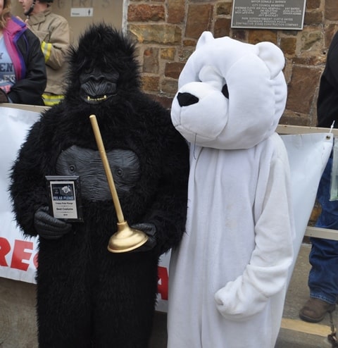 costume