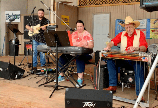 thumbnail Connie Abbott and Country Pride