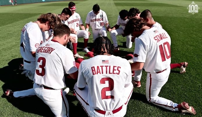 Razorbacks Communications